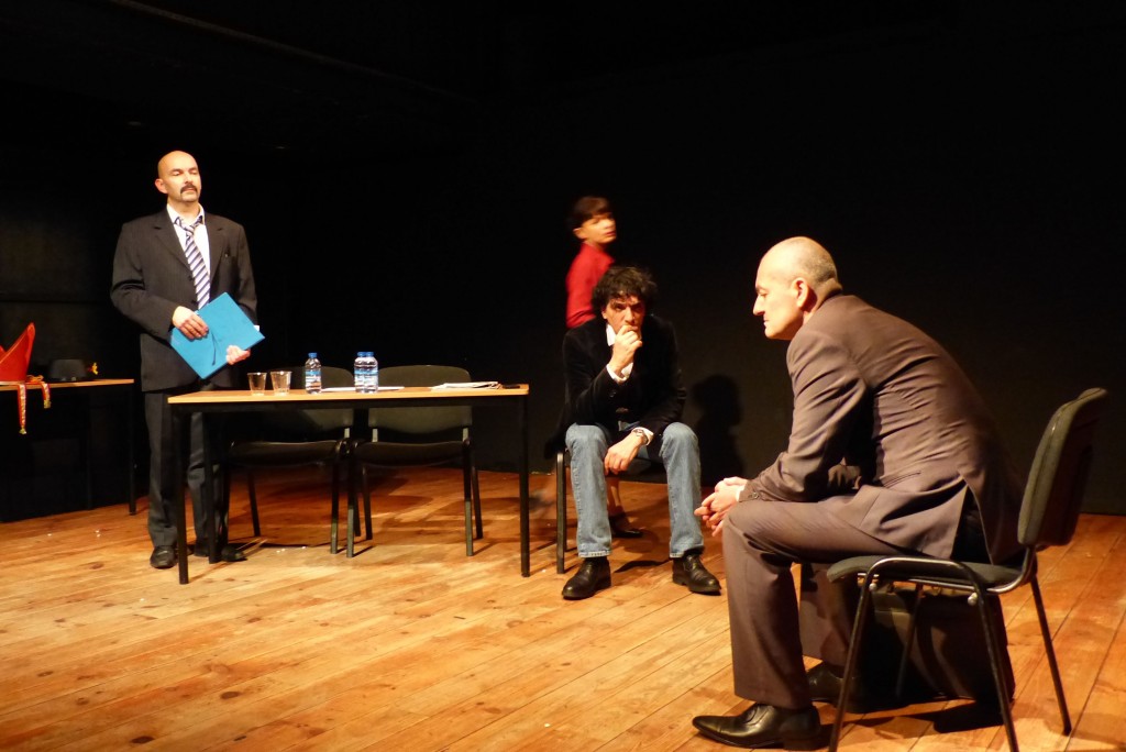 Poste à pourvoir, de Jean-Claude - 25